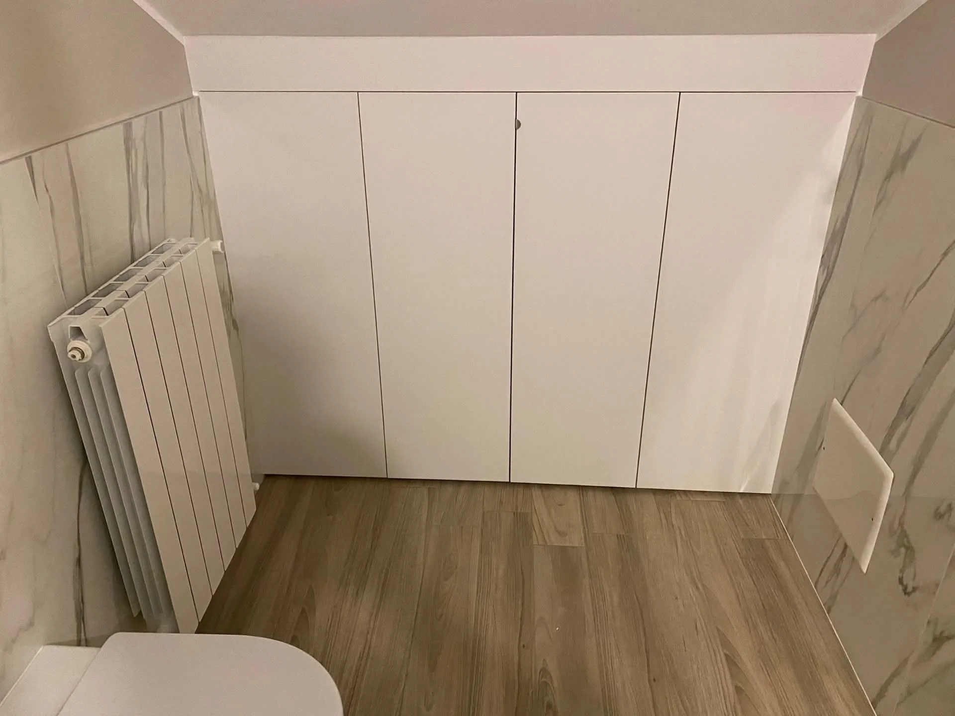 Mobile bagno mansardato